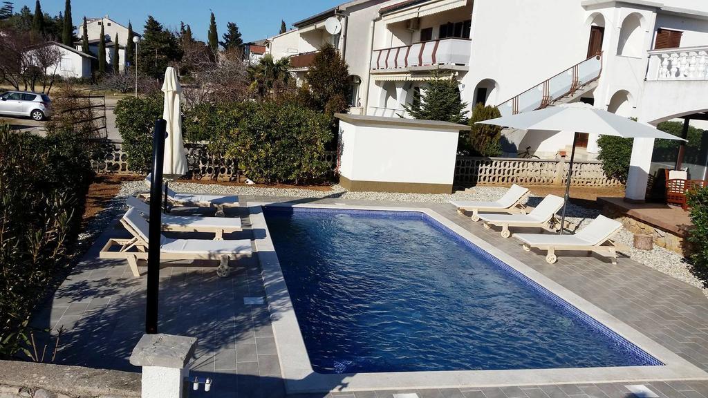 Apartments Karabaic Punat Exterior photo